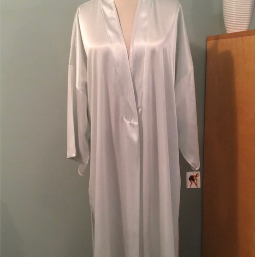 Vintage 90s Satiny Robe/Housecoat, Sz XL, Soft Green (Pistachio), Wrap R… - Picture 6 of 8